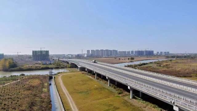 交通局：235、346省道涟水绕城段工程通过竣工验收2.jpg