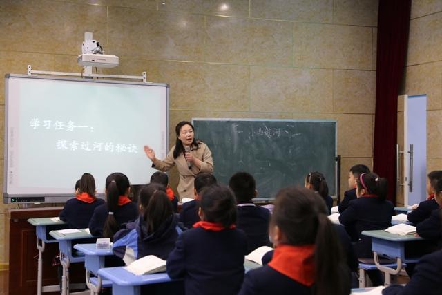 教育体育局：聚焦理性思维 点亮思辨课堂.JPG