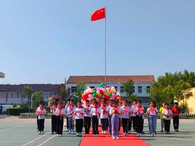 高沟镇：“不负“拾”光 筑梦远航”.jpg