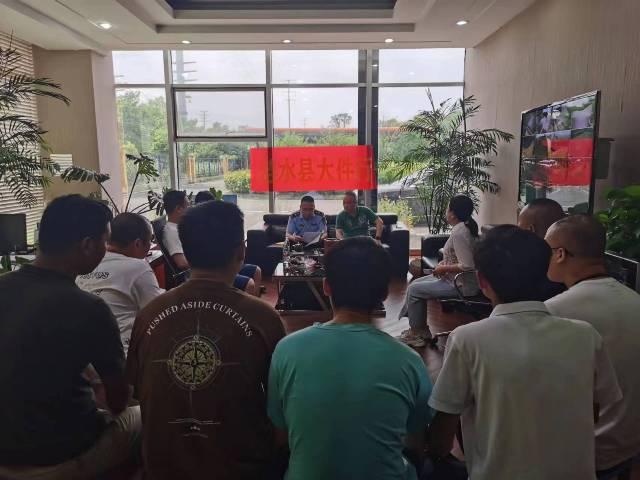 交通局：热忱服务重点企业 确保大件运输安全1.jpg