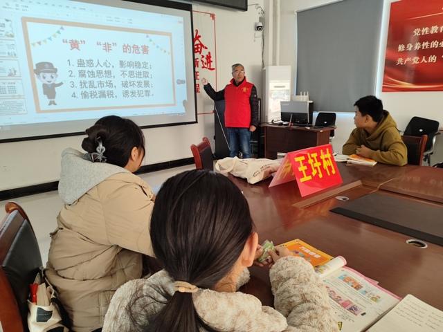 南集镇：开展“绿色阅读 文明上网” 护苗成长教育活动.jpg