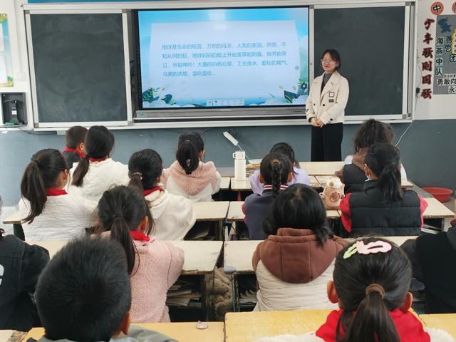 高沟镇：开展“珍爱河湖，保护生态”主题班会活动.jpg