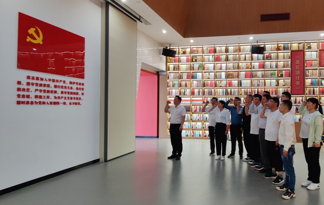 教育体育局：学条例 知敬畏 讲规矩 守底线.jpg