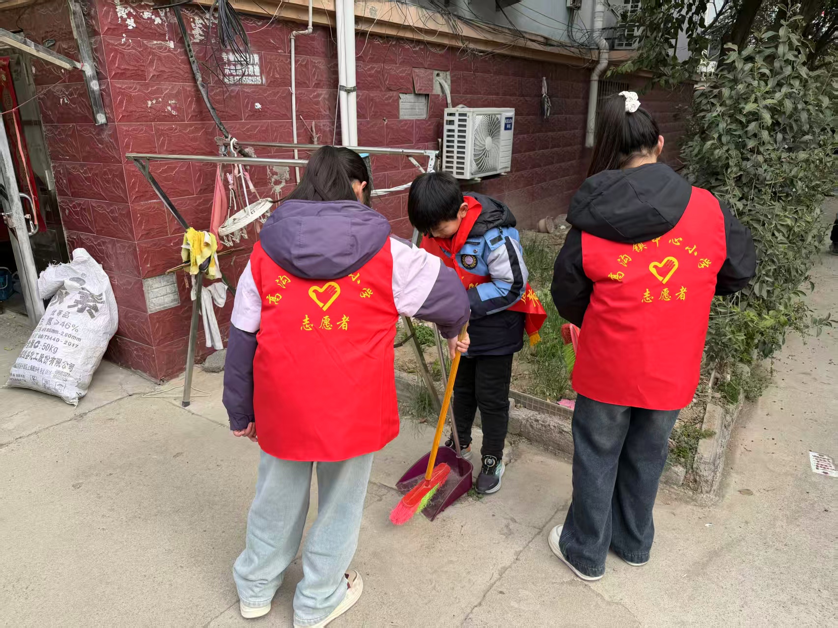 f0d4e3b33efd7bad3aaa07593adddf2.jpg f0d4e3b33efd7bad3aaa07593adddf2.jpg