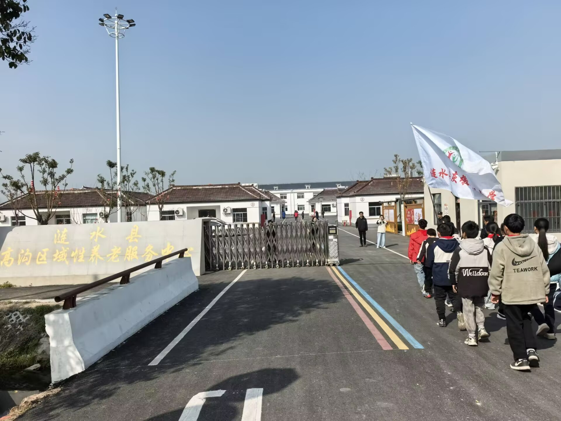 2F1E3C4A0B6DFC60922275A1F023317B.jpg 2F1E3C4A0B6DFC60922275A1F023317B.jpg