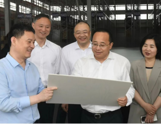 顾坤调研推进电商高质量发展